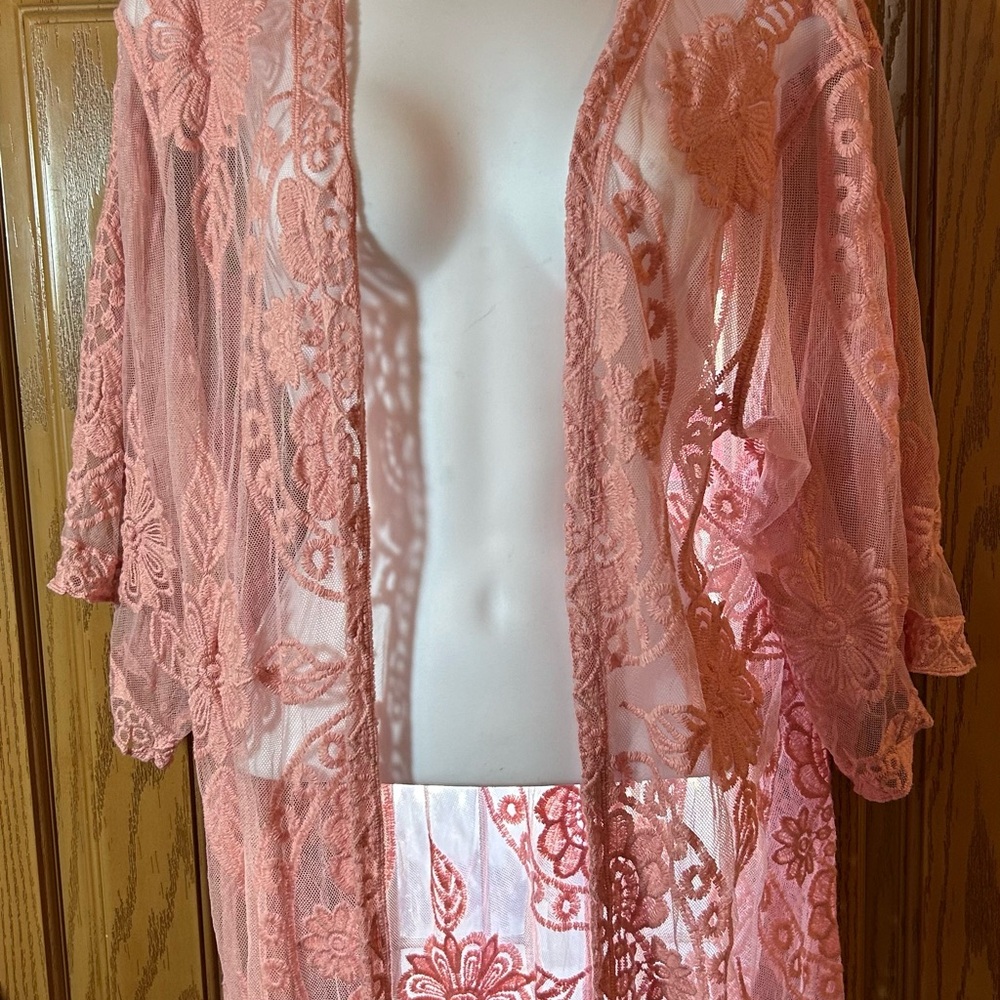 💚3/$25 Time and Tru L/XL NWT Elegant Pink Lace Kimono Robe